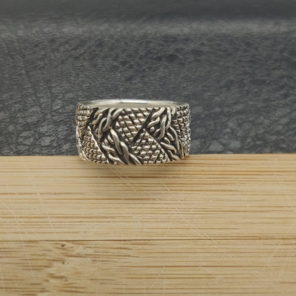 Sterling Silver Ring - Picture 5 of 7